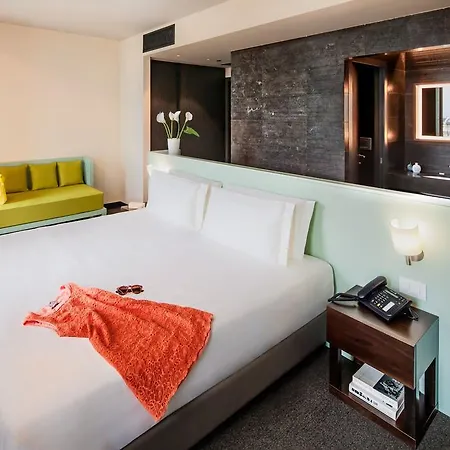Glam Hotel Milão