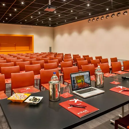 Glam Hotell 4*